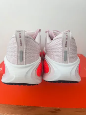 Käytetty Nike Vomero Plus bike — kuva 20 / 36