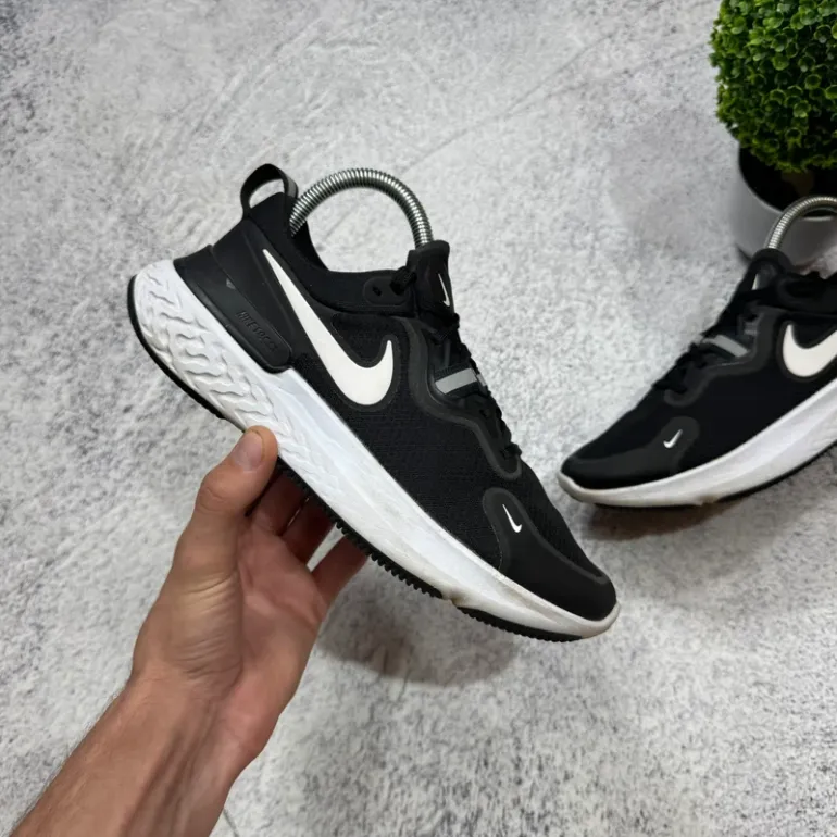 Used Nike React bike — image 2 of 15