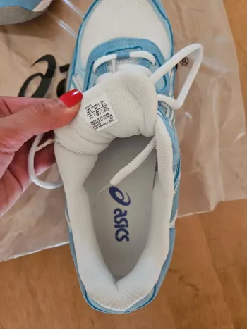 Used Asics Gel bike — image 4 of 5