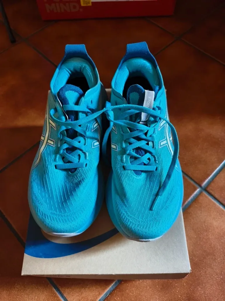 Used Asics Gel Nimbus 27 bike — image 3 of 8