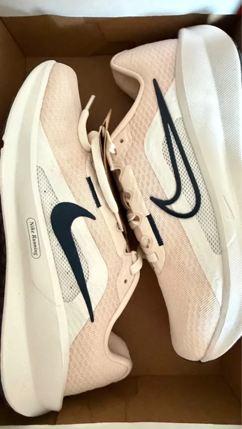 Nike Downshifter 13 bike d'occasion — image 2 sur 7