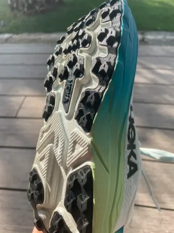 Used Hoka Challenger 8 bike — image 8 of 16
