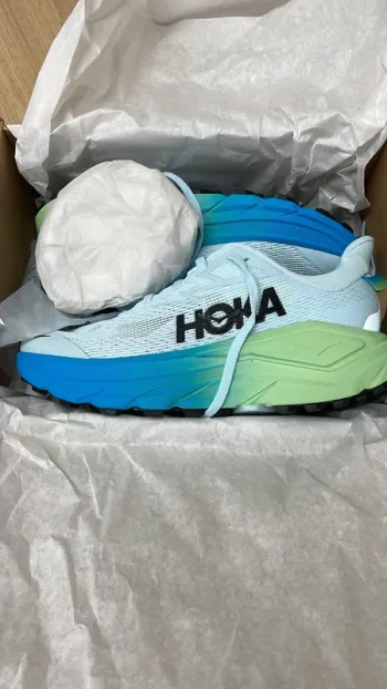 Used Hoka Challenger 8 bike — image 9 of 16