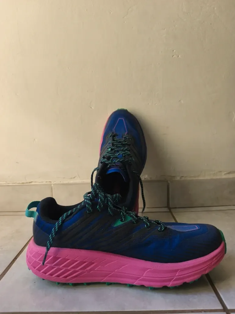 Used Hoka Trailrunning Shoes bike — image 4 of 5