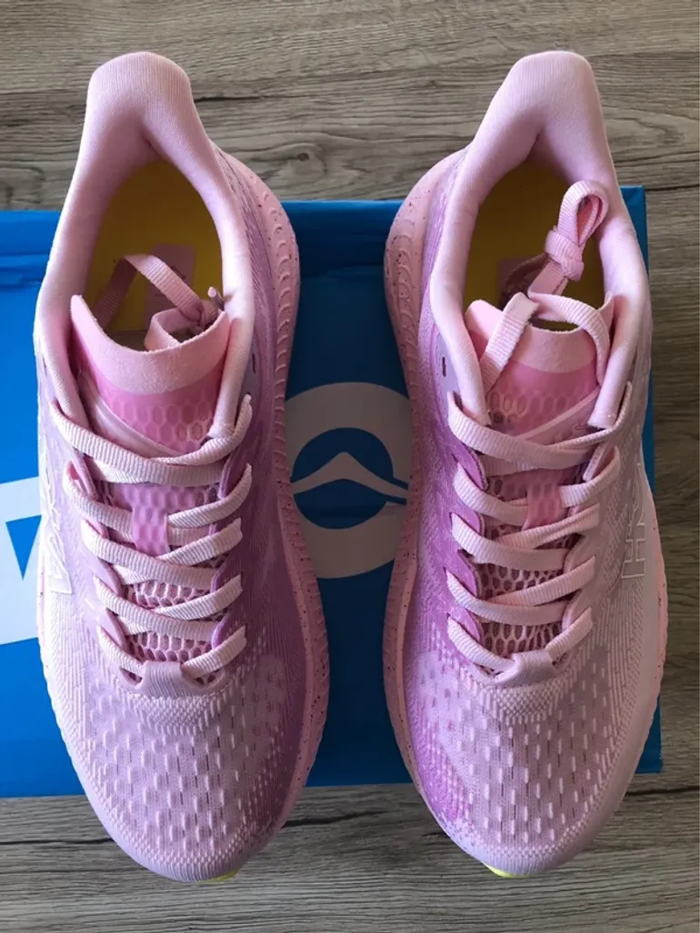Tweedehands Hoka Mach 6 bike — afbeelding 7 van 22