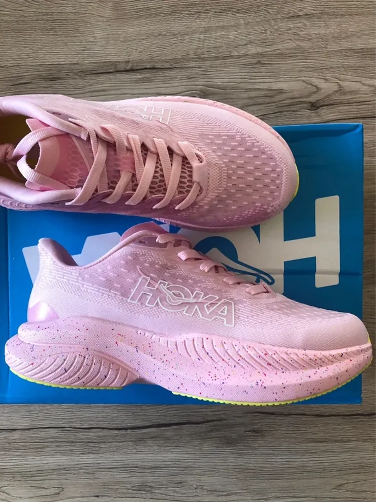 Tweedehands Hoka Mach 6 bike — afbeelding 2 van 22