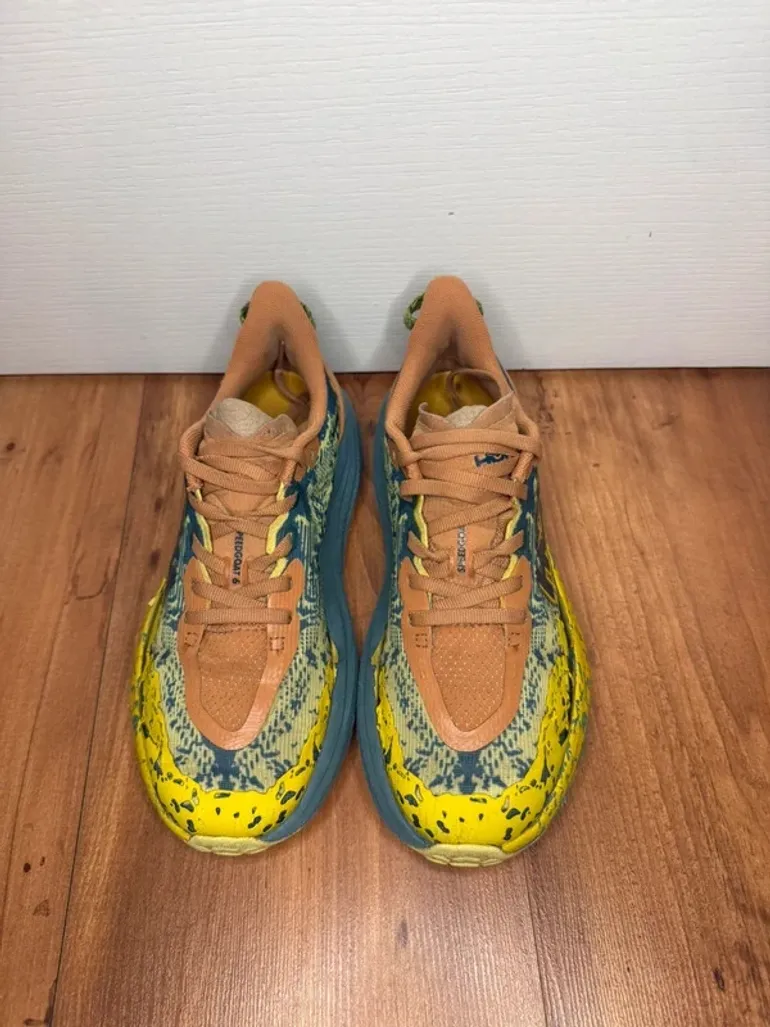 Hoka Speedgoat 6 bike d'occasion — image 10 sur 14