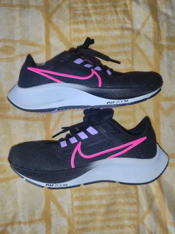 Used Nike Air Zoom 36 Running Shoes