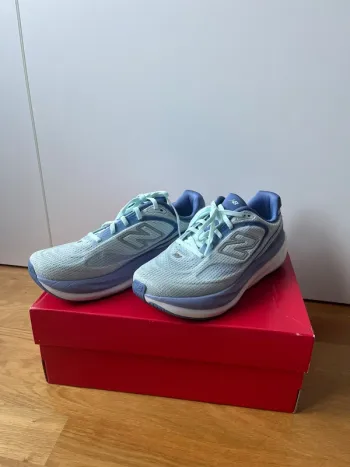 New Balance 1080 V15 Running Shoes d'occasion