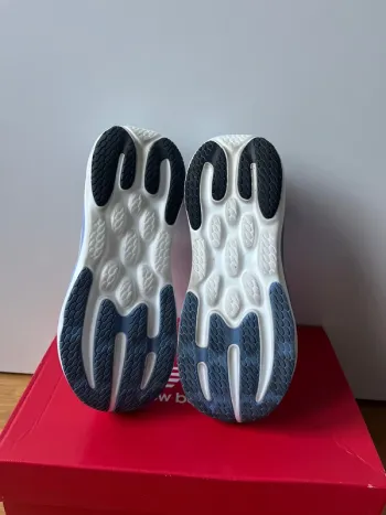 New Balance 1080 V15 bike d'occasion — image 2 sur 9