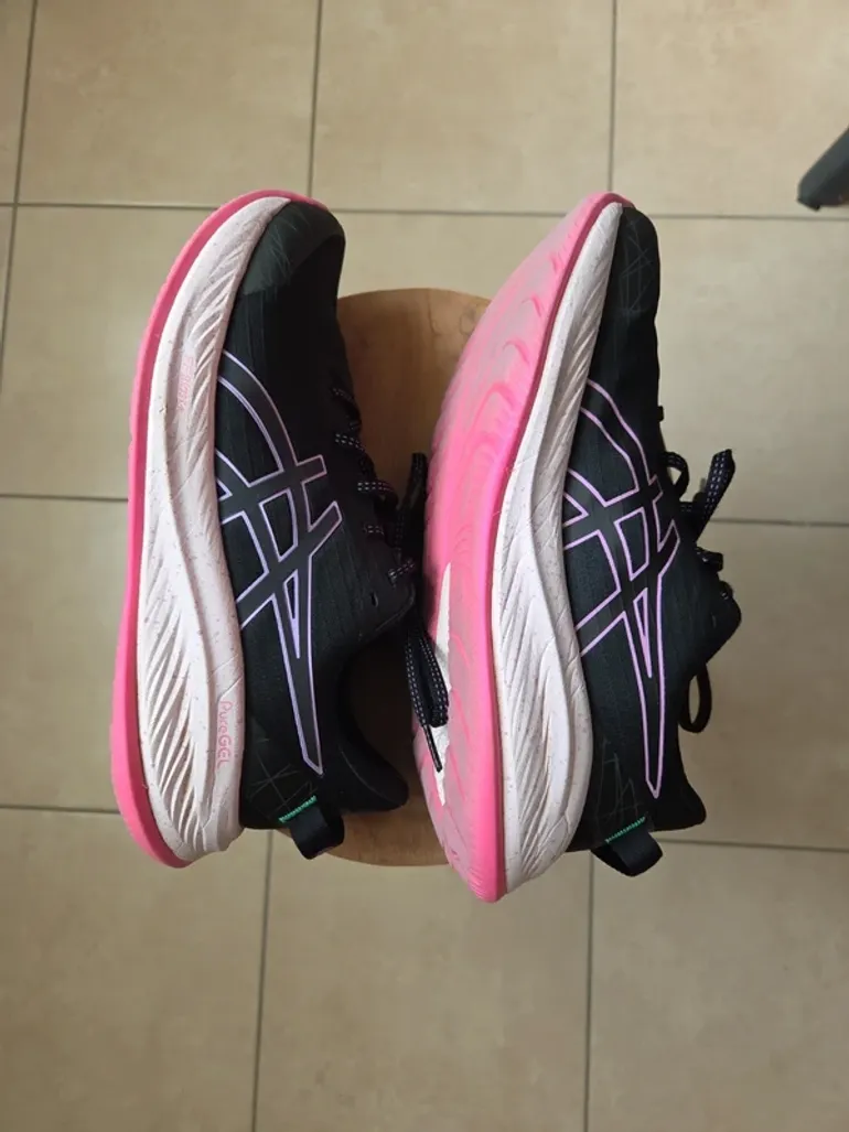 Used Asics GEL-Cumulus 26 bike — image 6 of 8