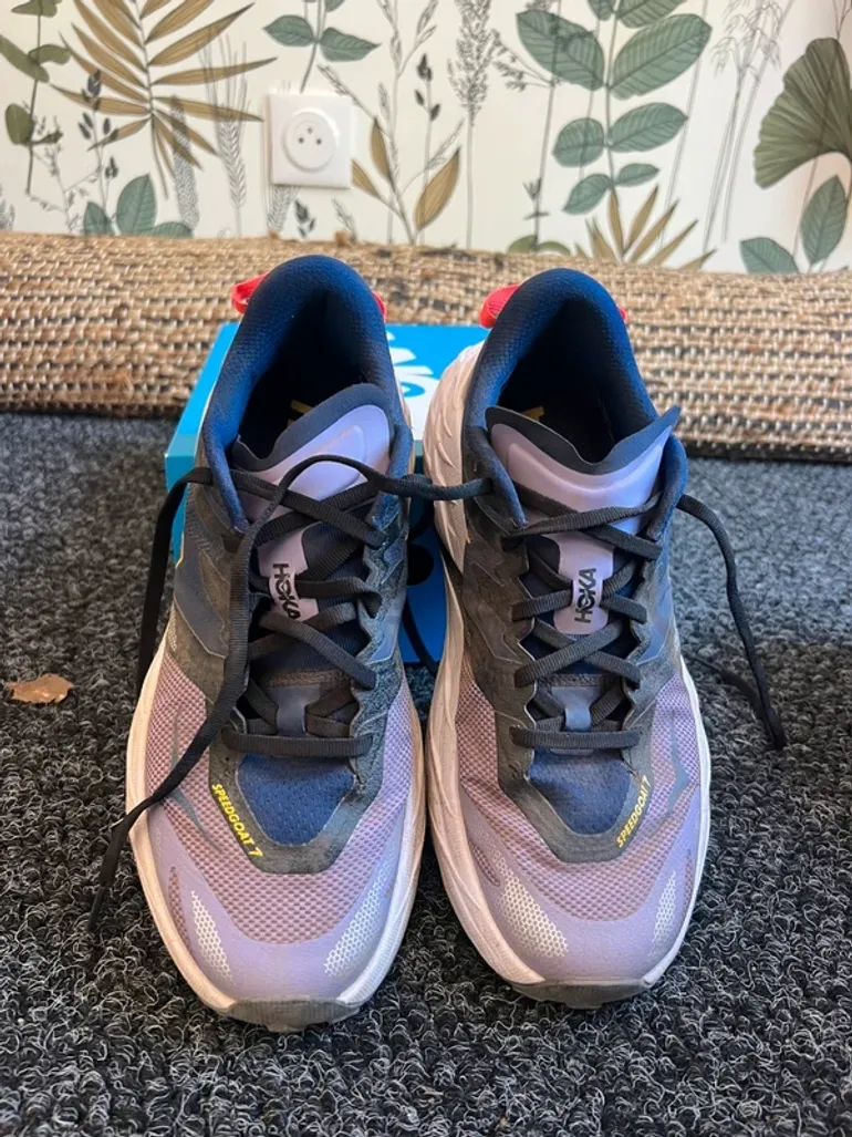 Używany Hoka Speedgoat 7 bike — zdjęcie 2 z 5