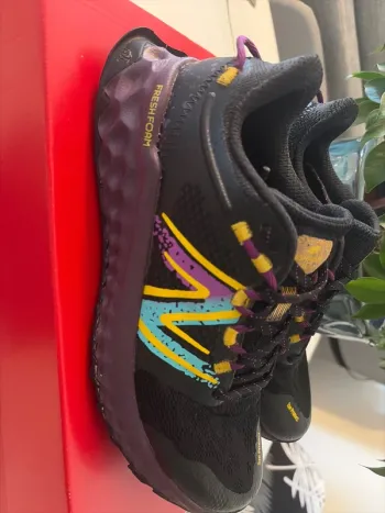 New Balance Freshfoam Garoé bike usato — immagine 5 di 10