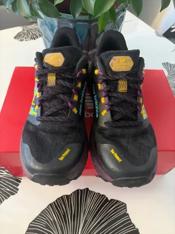New Balance Freshfoam Garoé bike usato — immagine 2 di 10