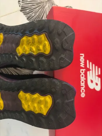 New Balance Freshfoam Garoé bike usato — immagine 7 di 10
