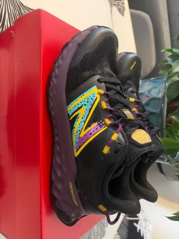 New Balance Freshfoam Garoé bike usato — immagine 3 di 10