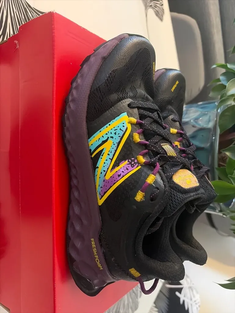 New Balance Freshfoam Garoé bike usato — immagine 3 di 10