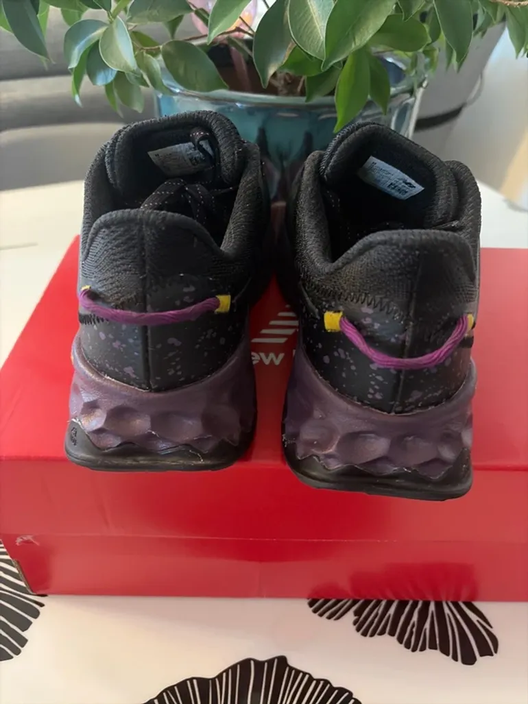 New Balance Freshfoam Garoé bike usato — immagine 4 di 10