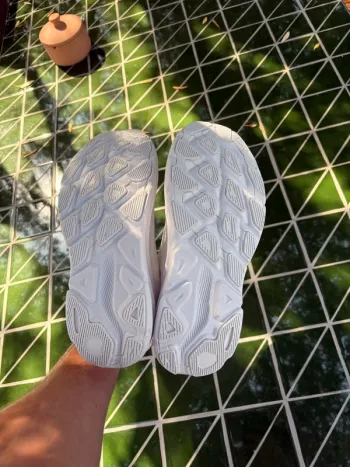 Hoka Clifton 9 bike d'occasion — image 6 sur 7