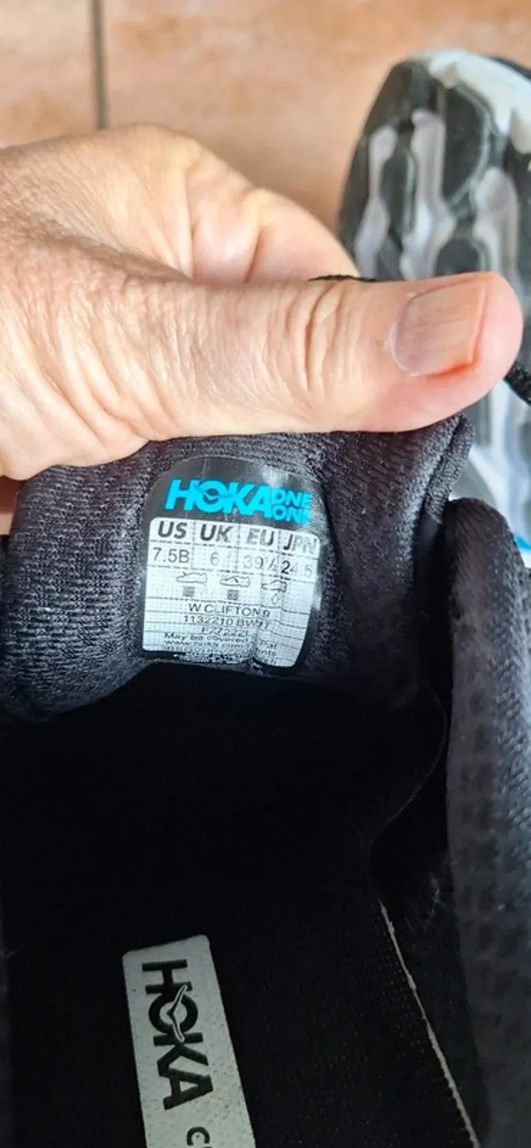 Hoka Clifton 9 bike d'occasion — image 7 sur 7