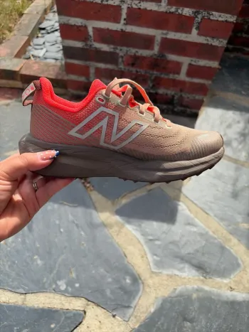 Käytetty New Balance FuelCell Toe Protect Running Shoes