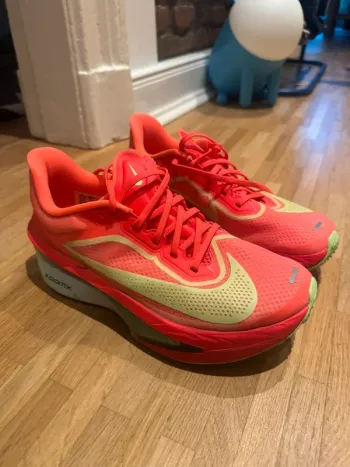 Used Nike Zoom X Fly 6 Running Shoes