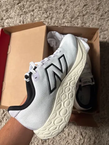 Käytetty New Balance Fresh Foam 680 V8 bike — kuva 2 / 8
