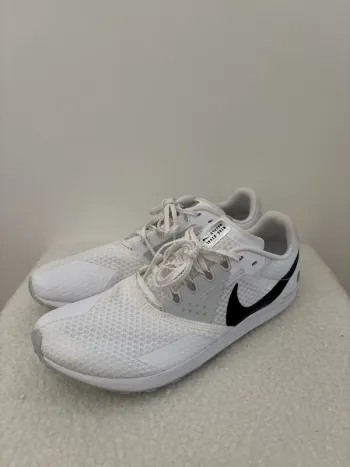 Tweedehands Nike Zoom Rival Waffle 6 Running Shoes