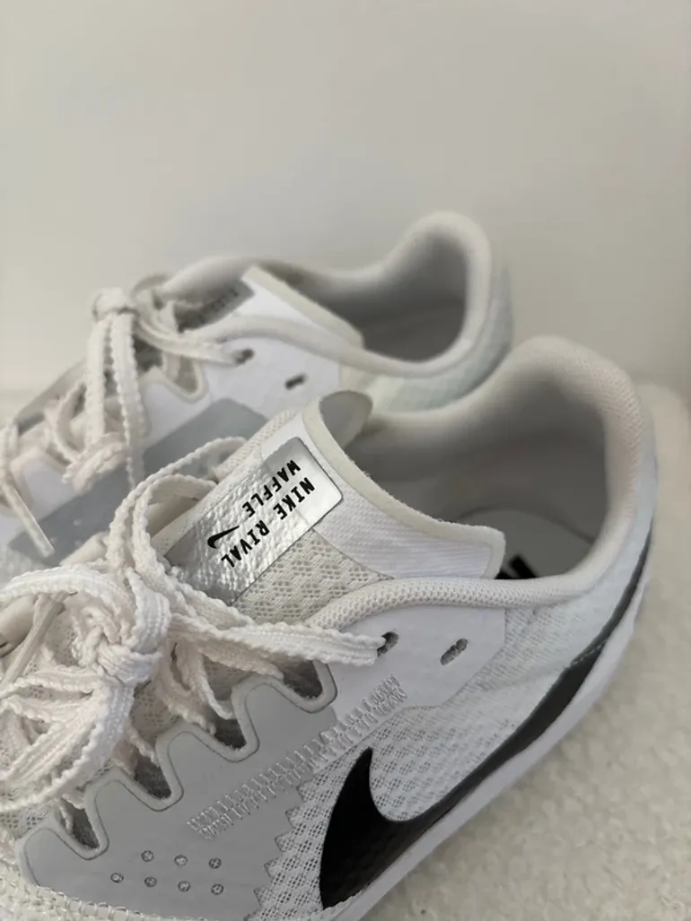 Used Nike Zoom Rival Waffle 6 bike — image 2 of 5