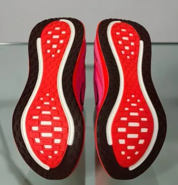 Nike Vomero 18 bike d'occasion — image 4 sur 7
