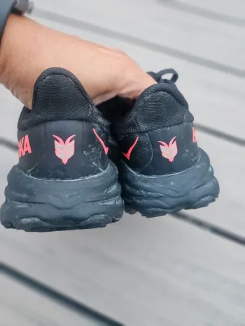 Używany Hoka Speedgoat 5 GTX bike — zdjęcie 7 z 15