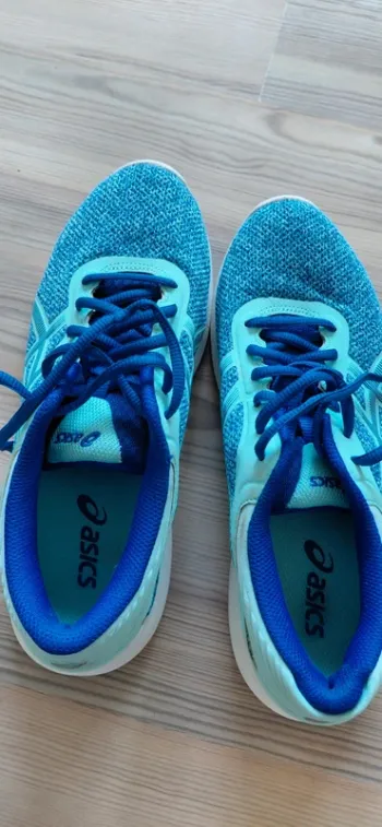 Used Asics Running Shoes Running Shoes