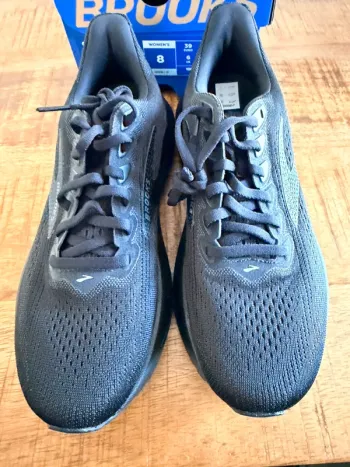 Used Brooks Running Shoes bike — image 2 of 5