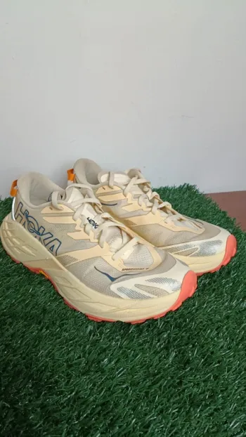 Used Hoka Speedgoat 7 bike — image 8 of 10