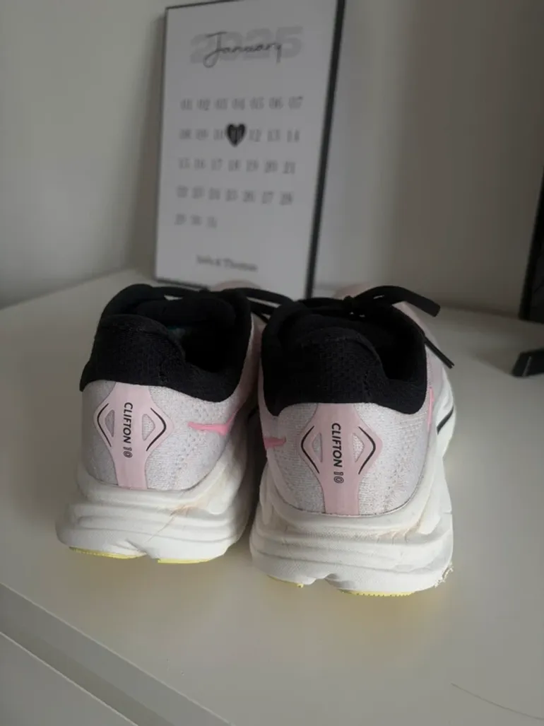 Hoka Clifton 10 bike d'occasion — image 8 sur 8