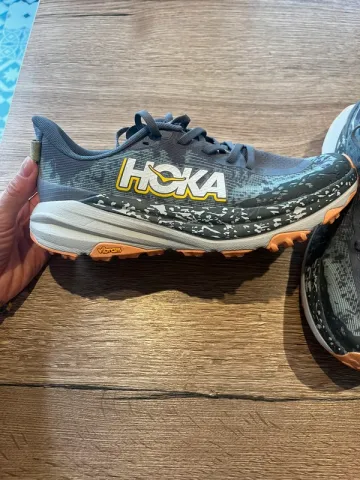 Gebrauchtes Hoka Speedgoat 6 Running Shoes