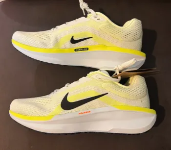 Nike Air Winflo 11 Running Shoes d'occasion