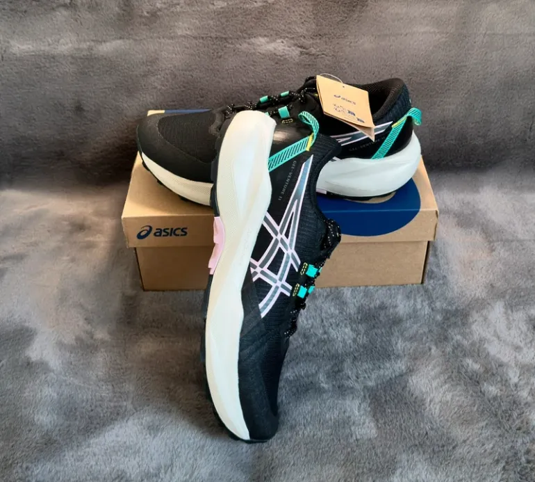 Used Asics Gel Venture 11 bike — image 2 of 3
