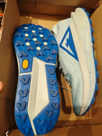 Used Nike Zoom X Zegama Trail 2 bike — image 3 of 4
