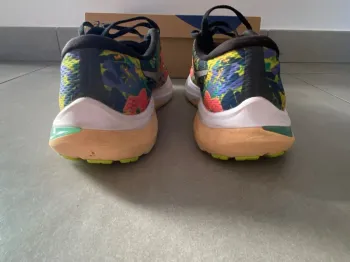Used Asics GT-2000 11 Lite-Show bike — image 5 of 11