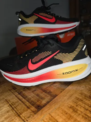 Tweedehands Nike Vomero bike — afbeelding 3 van 4