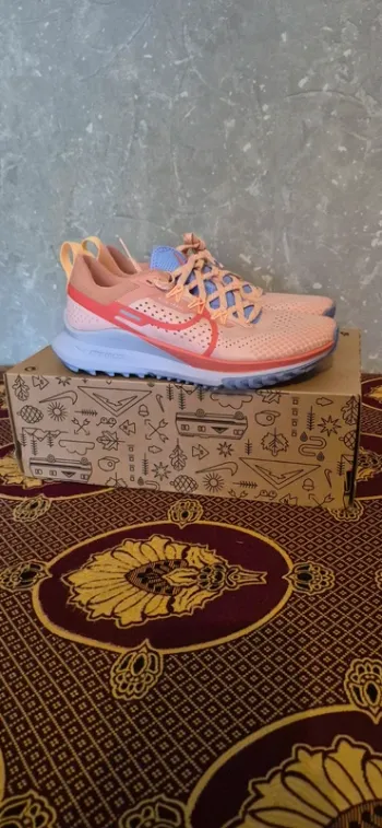 Käytetty Nike React Pegasus Trail 4 Running Shoes
