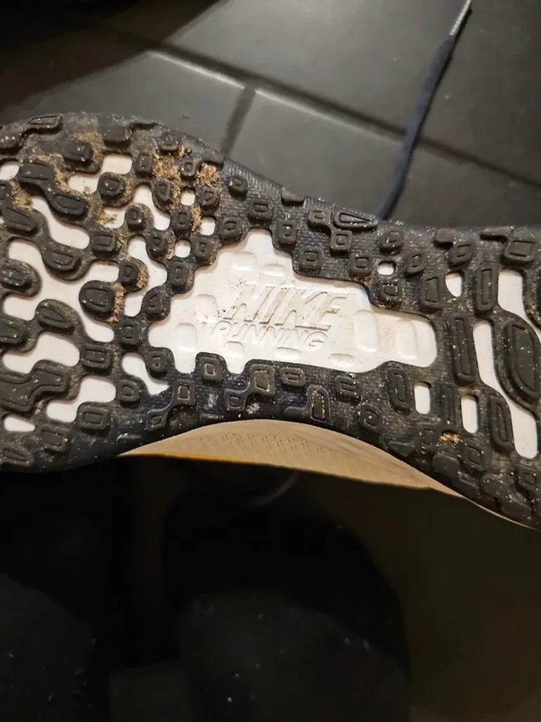 Used Nike Revolution 6 NN bike — image 10 of 10