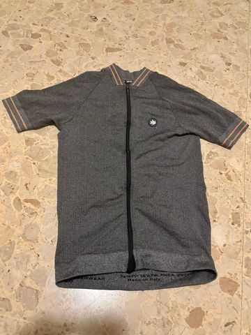 Gebrauchtes Six2 Cycling Jersey bike — Bild 1 von 4