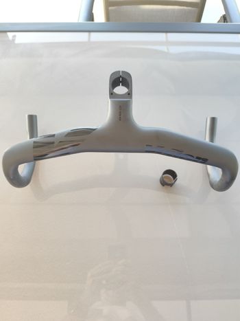 Used Vision Metron 5D ACR Handlebar Cockpit