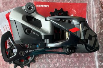 Tweedehands Sram X01 Eagle AXS 12 Speed Derailleur 2025 Drivetrain & Pedals