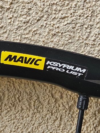 Mavic Ksyrium Pro UST 2019 bike d'occasion — image 2 sur 3