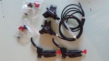 Used Sram Code 4-Piston Brakes bike — image 8 of 9