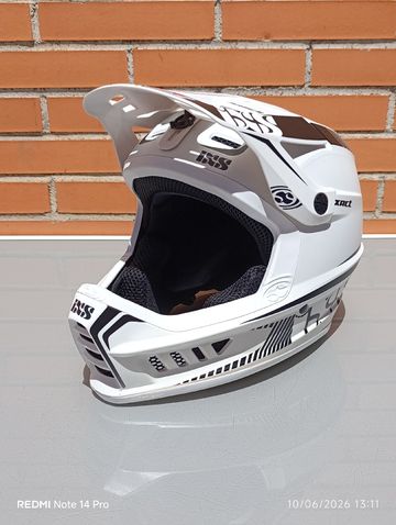 Used Ixs Xact Helmet bike — image 2 of 15