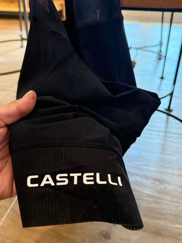 Gebrauchtes Castelli Endurance 4 Bibs 2026 bike — Bild 2 von 3